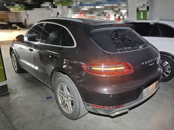 Porsche Macan 2016, 120300 км, за 16480 USD