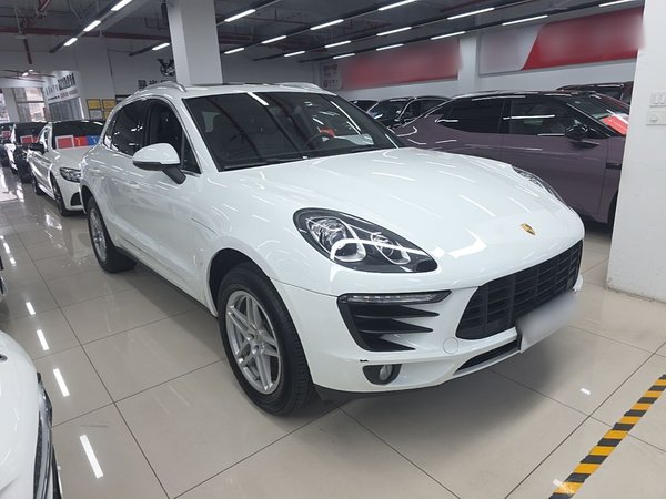 Porsche Macan 2016, 88700 км, за 19055 USD