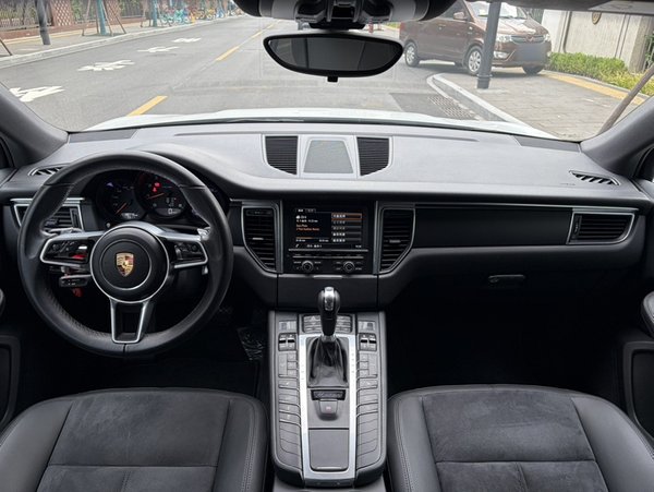 Porsche Macan 2016, 88700 км, за 19055 USD - фото 33