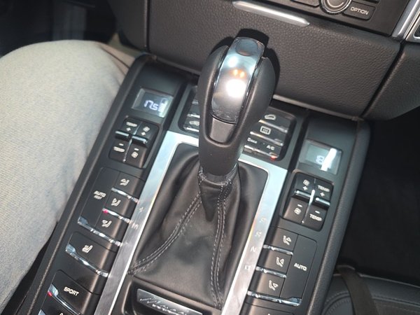 Porsche Macan 2016, 88700 км, за 19055 USD - фото 23