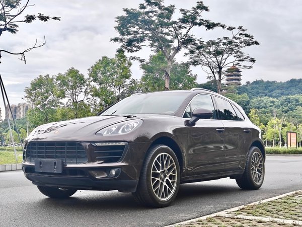 Porsche Macan · 2016 год