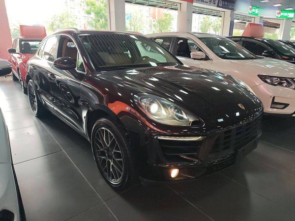Porsche Macan 2016, 148500 км, за 18518 USD