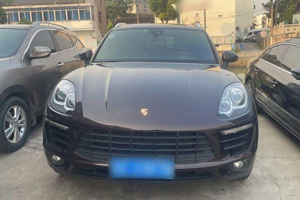 Porsche Macan 2017, 184900 км, за 15962 USD