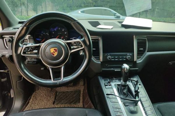 Porsche Macan 2017, 179500 км, за 16103 USD - фото 10