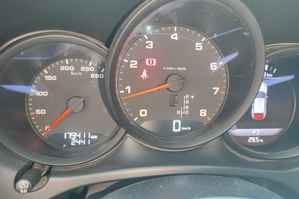 Porsche Macan 2017, 179500 км, за 16103 USD - фото 12