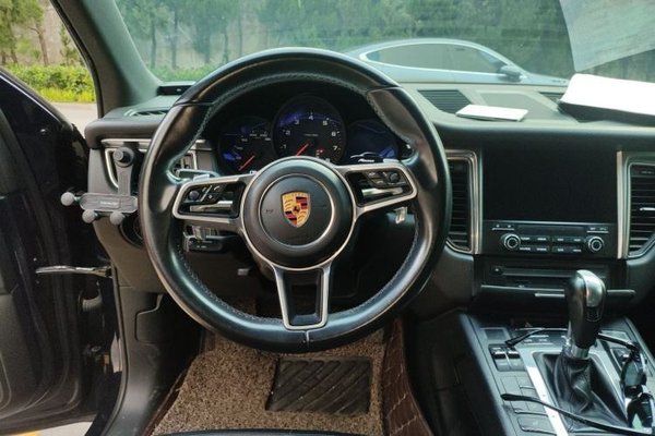 Porsche Macan 2017, 179500 км, за 16103 USD - фото 11