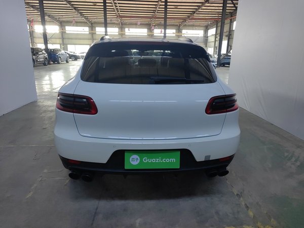 Porsche Macan 2017, 145100 км, за 17536 USD