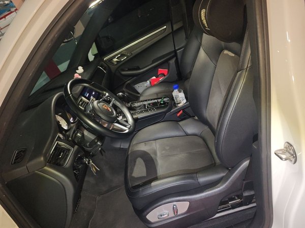 Porsche Macan 2017, 130100 км, за 20719 USD - фото 16