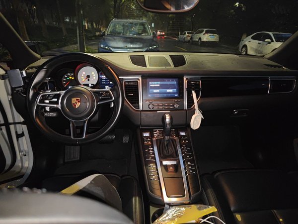 Porsche Macan 2017, 65700 км, за 33852 USD - фото 12