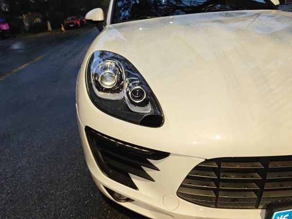 Porsche Macan 2017, 65700 км, за 33852 USD