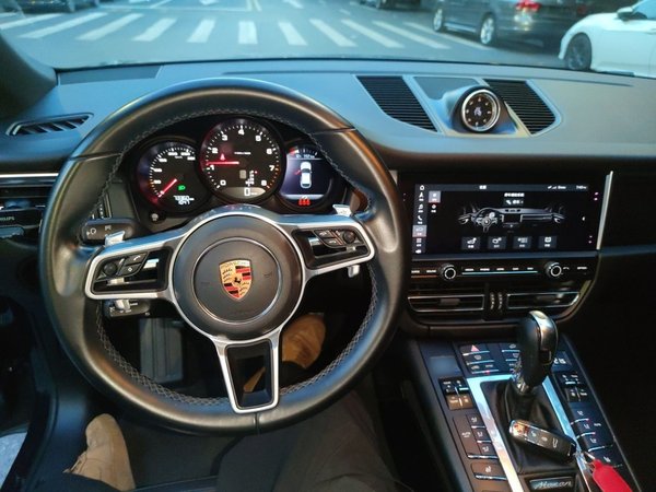 Porsche Macan 2018, 73300 км, за 28848 USD - фото 10
