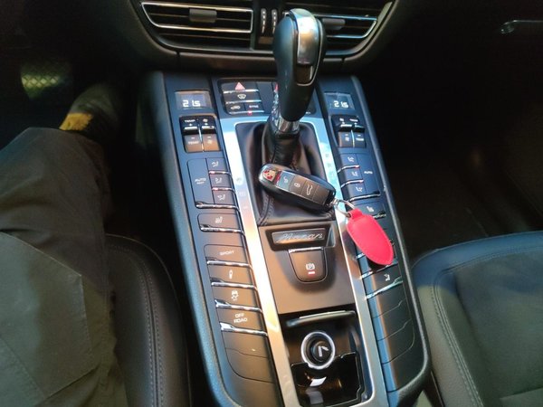 Porsche Macan 2018, 73300 км, за 28848 USD - фото 14