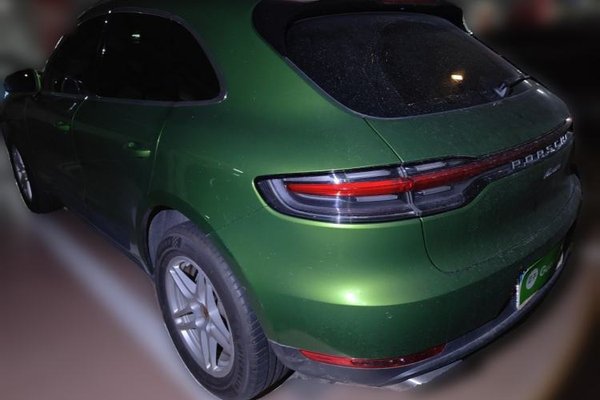 Porsche Macan 2018, 81400 км, за 27432 USD