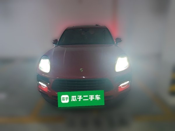 Porsche Macan 2018, 74300 км, за 27305 USD