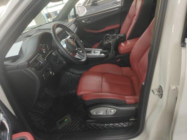 Porsche Macan 2018, 47699 км, за 36071 USD - фото 18