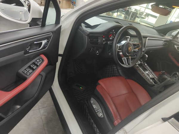 Porsche Macan 2018, 47699 км, за 36071 USD - фото 19