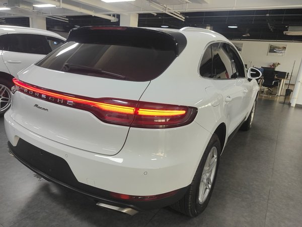 Porsche Macan 2018, 47699 км, за 36071 USD - фото 6