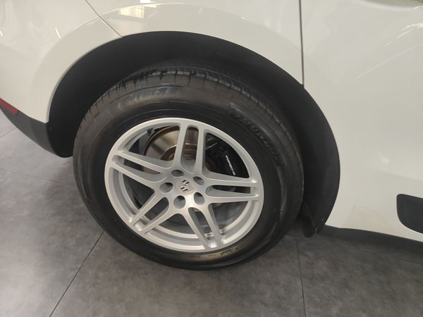 Porsche Macan 2018, 47699 км, за 36071 USD - фото 10