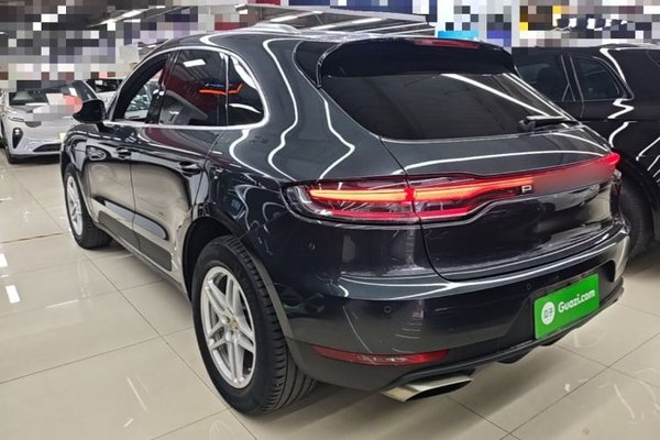 Porsche Macan 2020, 49500 км, за 38557 USD