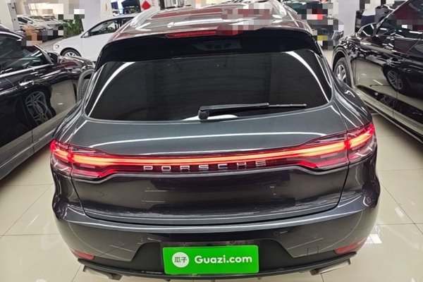 Porsche Macan 2020, 49500 км, за 38557 USD