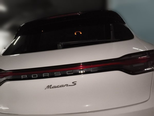 Porsche Macan 2020, 63099 км, за 32811 USD