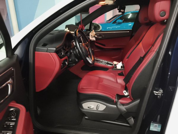 Porsche Macan 2020, 63099 км, за 32811 USD - фото 17