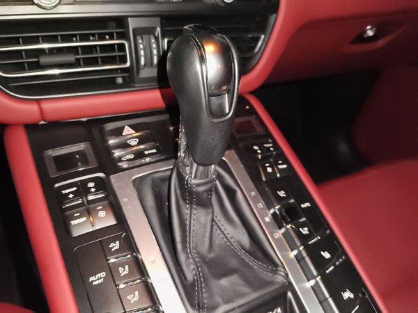 Porsche Macan 2020, 63099 км, за 32811 USD - фото 15