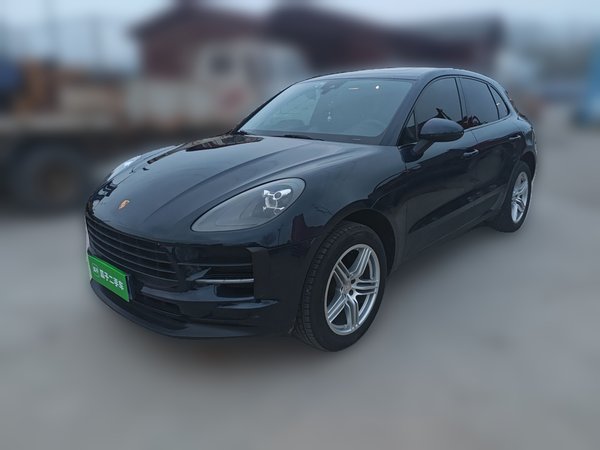 Porsche Macan · 2021 год