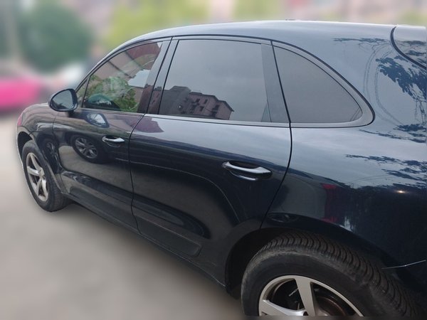 Porsche Macan 2021, 59600 км, за 37278 USD