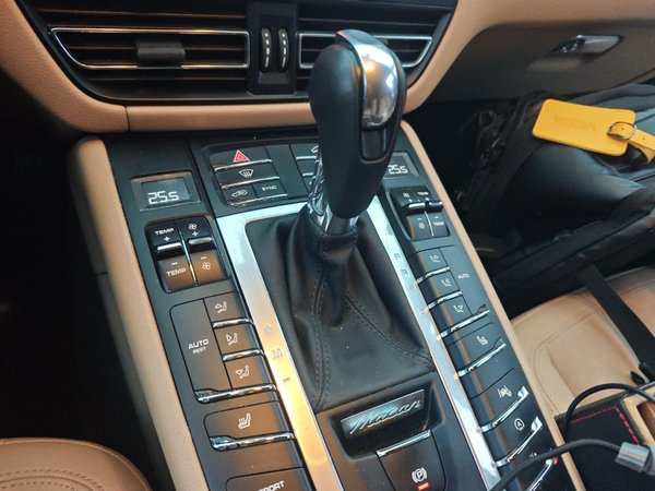 Porsche Macan 2021, 59600 км, за 37278 USD - фото 15