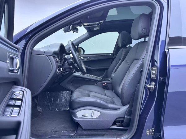 Porsche Macan 2021, 63600 км, за 34840 USD - фото 27