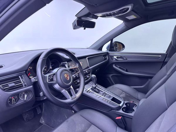 Porsche Macan 2021, 63600 км, за 34840 USD - фото 29