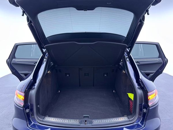 Porsche Macan 2021, 63600 км, за 34840 USD - фото 16