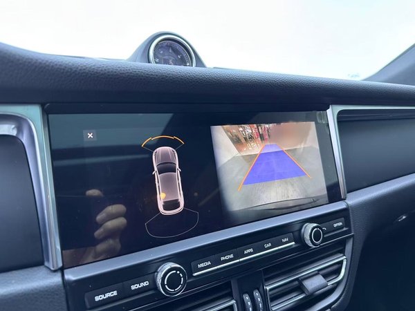 Porsche Macan 2021, 63600 км, за 34840 USD - фото 28