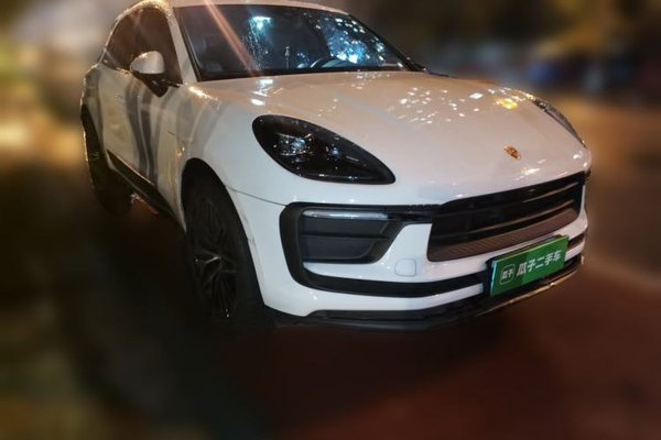 Porsche Macan 2023, 35100 км, за 49028 USD