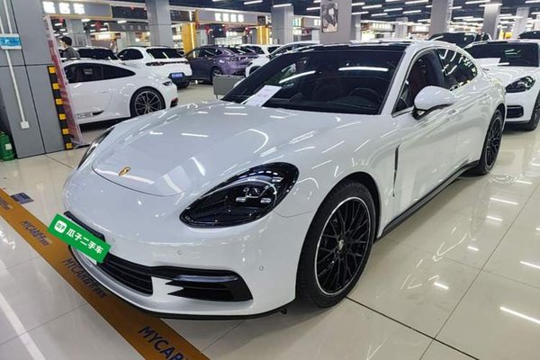 Porsche Panamera · 2019 год