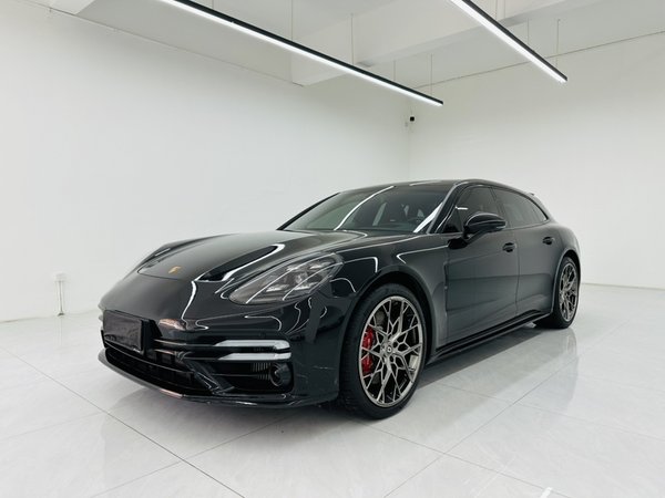 Porsche Panamera · 2021 год