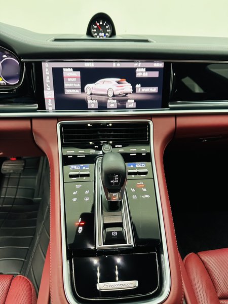 Porsche Panamera 2021, 27500 км, за 121492 USD - фото 12