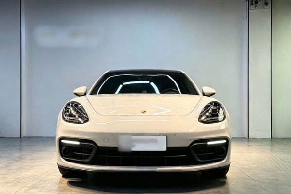 Porsche Panamera 2023, 24500 км, за 114205 USD