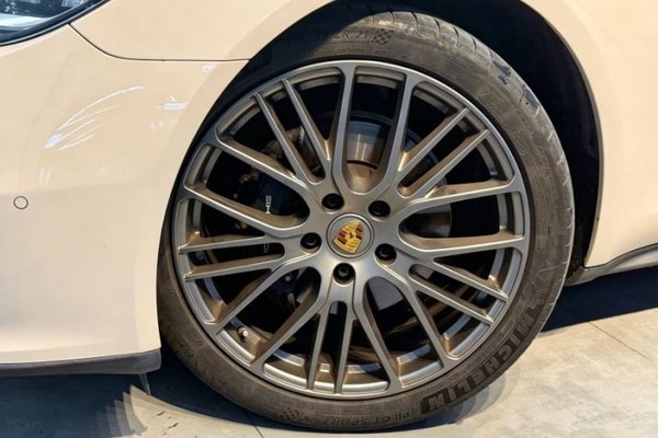 Porsche Panamera 2023, 24500 км, за 114205 USD - фото 6