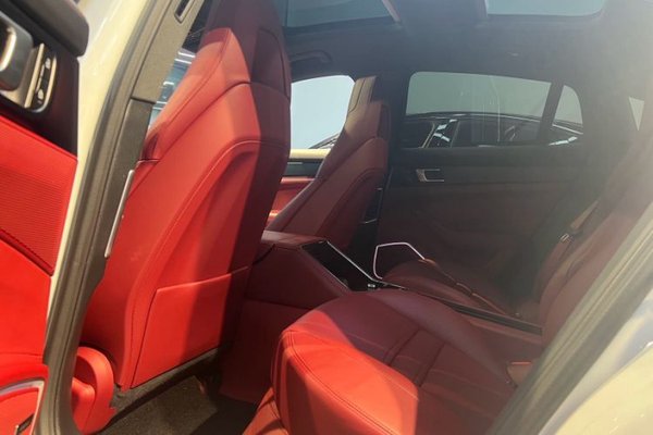Porsche Panamera 2023, 24500 км, за 114205 USD - фото 19