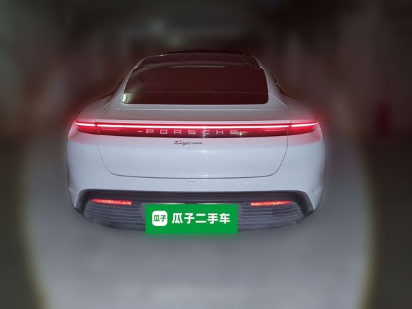 Porsche Taycan 2020, 83400 км, за 58769 USD - фото 8