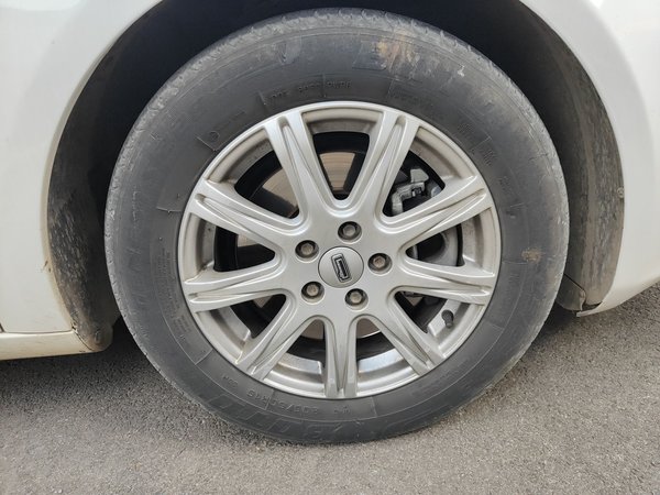 Qoros 3 2018, 86800 км, за 3374 USD - фото 7