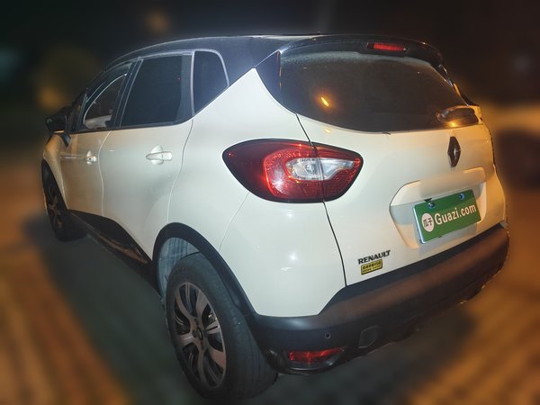 Renault Captur 2015, 26300 км, за 4407 USD