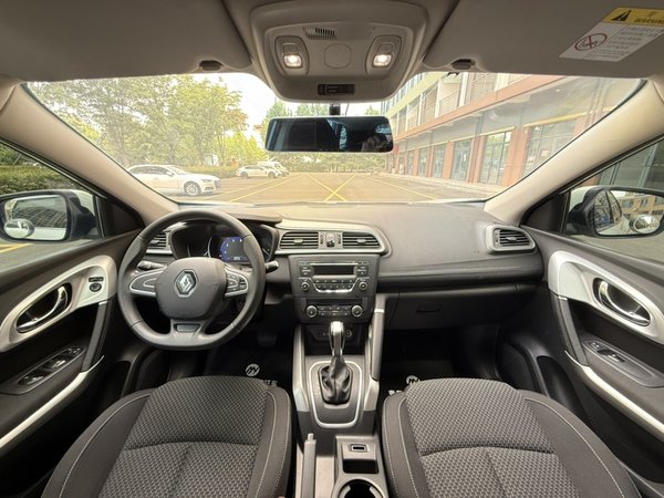 Renault Kadjar 2016, 89000 км, за 6145 USD - фото 31