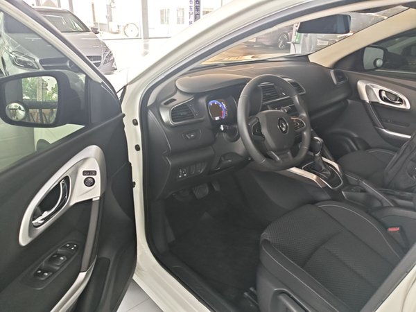 Renault Kadjar 2016, 89000 км, за 6145 USD - фото 25