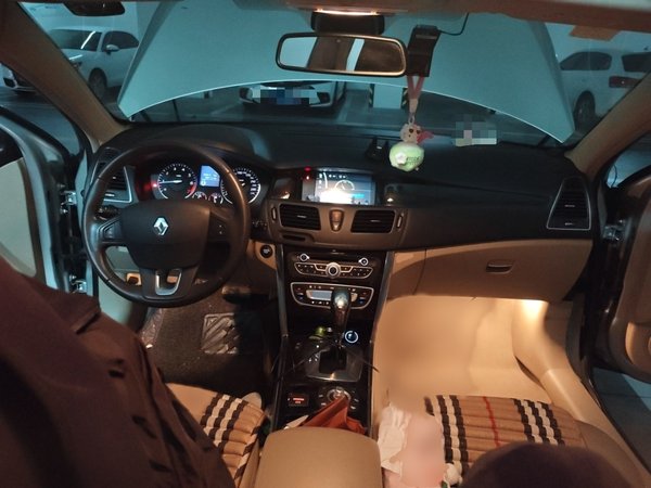 Renault Latitude 2011, 103600 км, за 4075 USD - фото 18