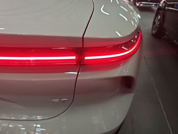 Rising F7 2023, 100 км, за 23124 USD - фото 7