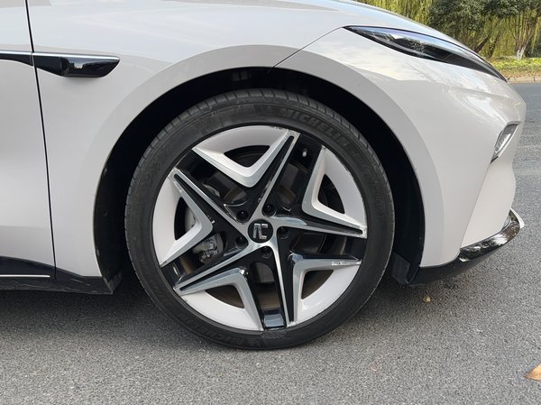 Rising F7 2023, 46900 км, за 11615 USD - фото 30