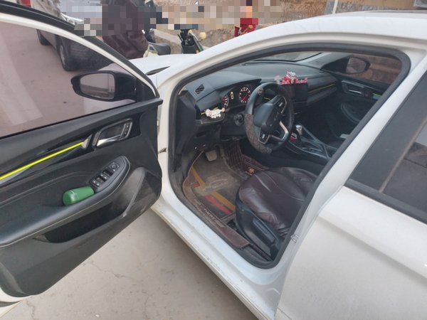 Roewe i5 2021, 39200 км, за 6882 USD - фото 20